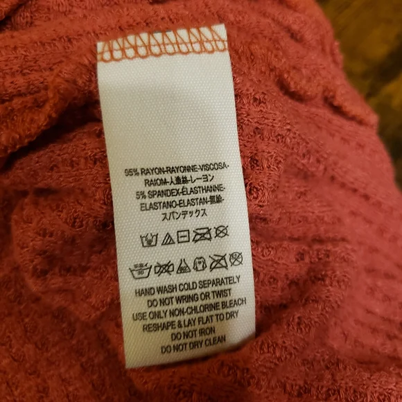 Free People hi low swing sweater stretchy boxy fit - Picture 9 of 13